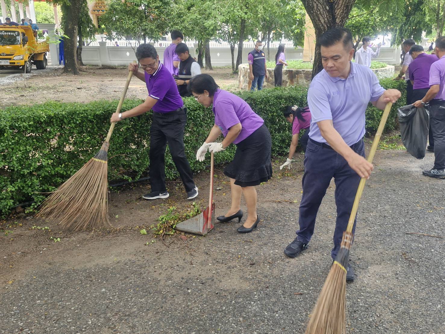 ⭐️พช.ชลบุรี ร่วมกิจกรรมรวมพลังสร้างสัปปายะสู่วัดด้วยวิถี 5 ส. Big Cleaning Day เนื่องในโอกาสวันเฉลิมพระชนมพรรษาสมเด็จพระนางเจ้าฯ พระบรมราชินี 3 มิถุนายน 2567