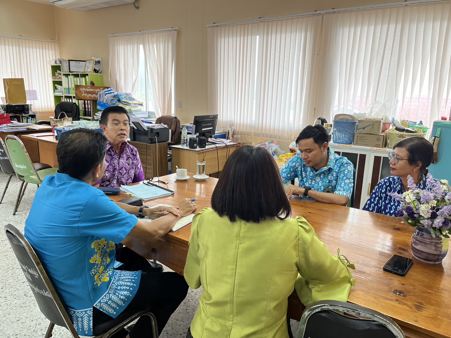 📍📍พช.ชลบุรี ลงพื้นที่ประชุมติดตามการดำเนินของกองทุนพัฒนาบทบาทสตรี