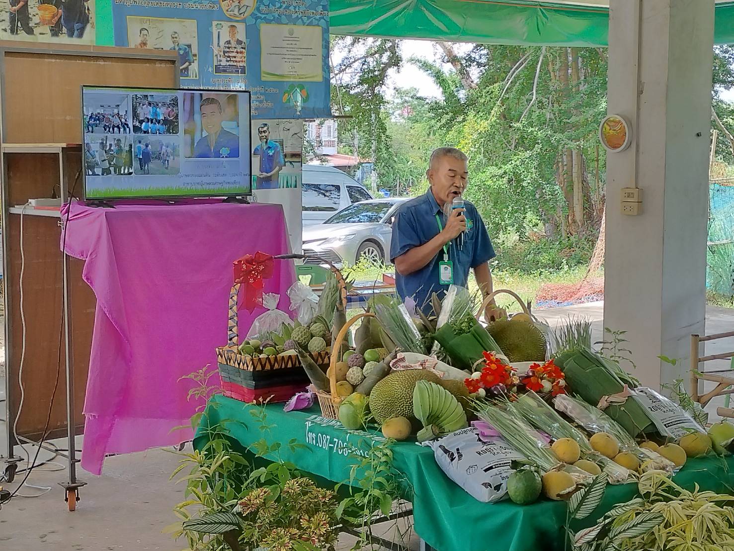 ✨📣พช.ชลบุรี ลงพื้นที่คัดสรรกิจกรรมพัฒนาชุมชนดีเด่นระดับจังหวัด ประจำปี 2567 และคัดเลือกคนกองทุนพัฒนาบทบาทสตรีดีเด่นระดับจังหวัด ตามโครงการเชิดชูเกียรติคนกองทุนพัฒนาบทบาทสตรี ประจำปี 2567 ✨