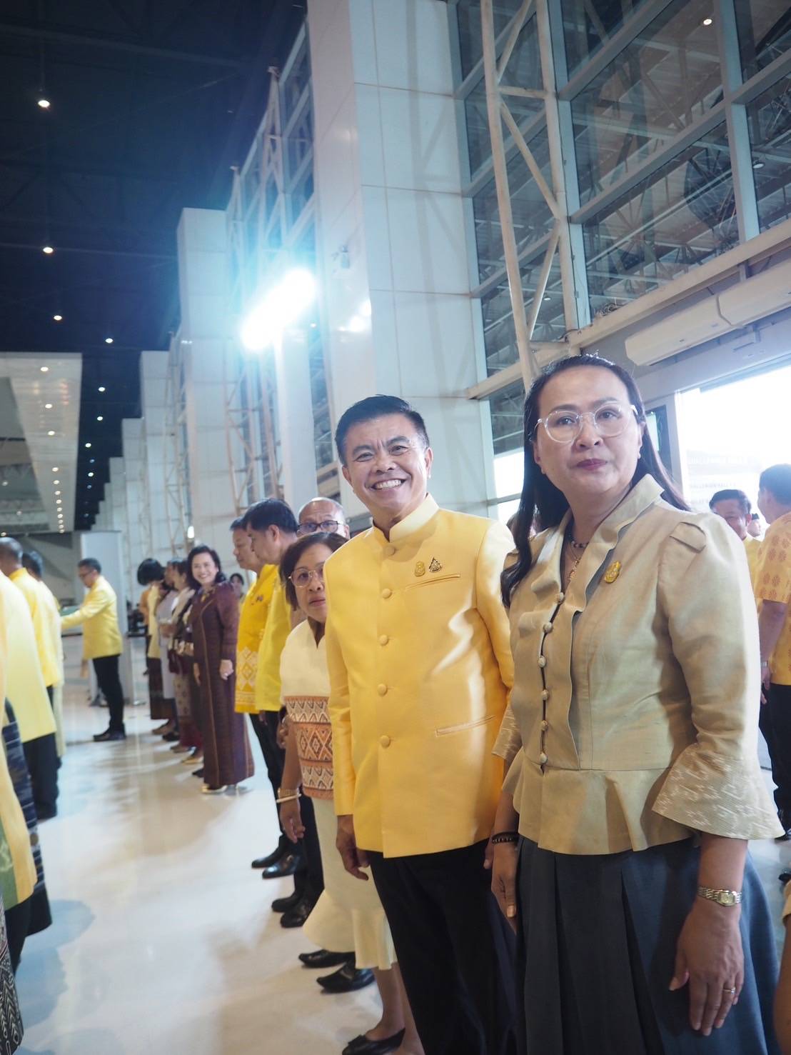 📚📚พช.ชลบุรี ร่วมพิธีเปิดงาน “OTOP Midyear 2024 หลากหลายผลิตภัณฑ์ สีสันภูมิปัญญาไทย”