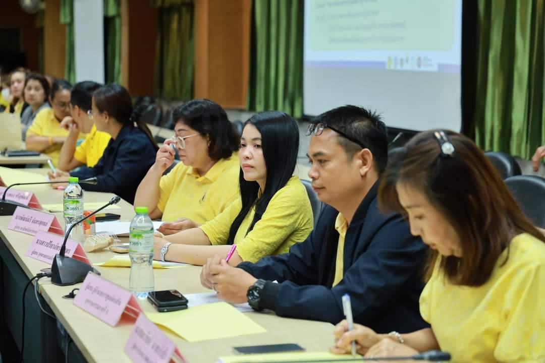 📚📚พช.ชลบุรี จัดประชุมคณะกรรมการเครือข่ายองค์ความรู้ KBO จังหวัด ภายใต้โครงการส่งเสริมกระบวนการเครือข่ายองค์ความรู้ ( Knowledge-Based OTOP : KBO)