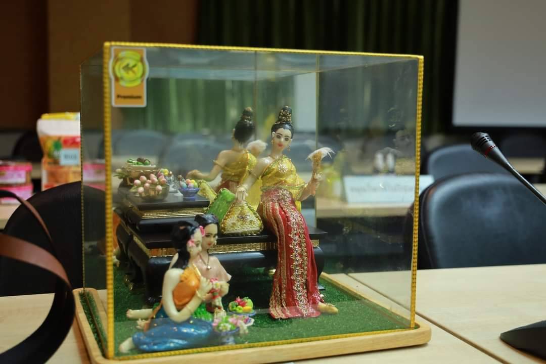 📚📚พช.ชลบุรี จัดประชุมคณะกรรมการเครือข่ายองค์ความรู้ KBO จังหวัด ภายใต้โครงการส่งเสริมกระบวนการเครือข่ายองค์ความรู้ ( Knowledge-Based OTOP : KBO)