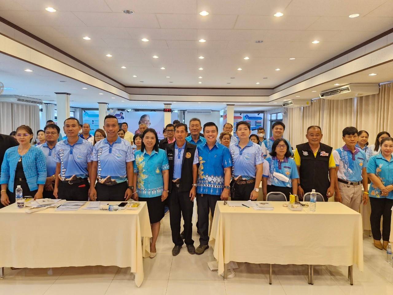 📣📣พช.ชลบุรี ดำเนินโครงการเครือข่ายกองทุนแม่ของแผ่นดินหนุนเสริมความเข้มแข็งหมู่บ้าน/ชุมชน  สู่การเป็นพื้นที่ปลอดภัยจากยาเสพติด  กิจกรรม พัฒนาศักยภาพคณะกรรมการเครือข่ายกองทุนแม่ของแผ่นดินระดับจังหวัด