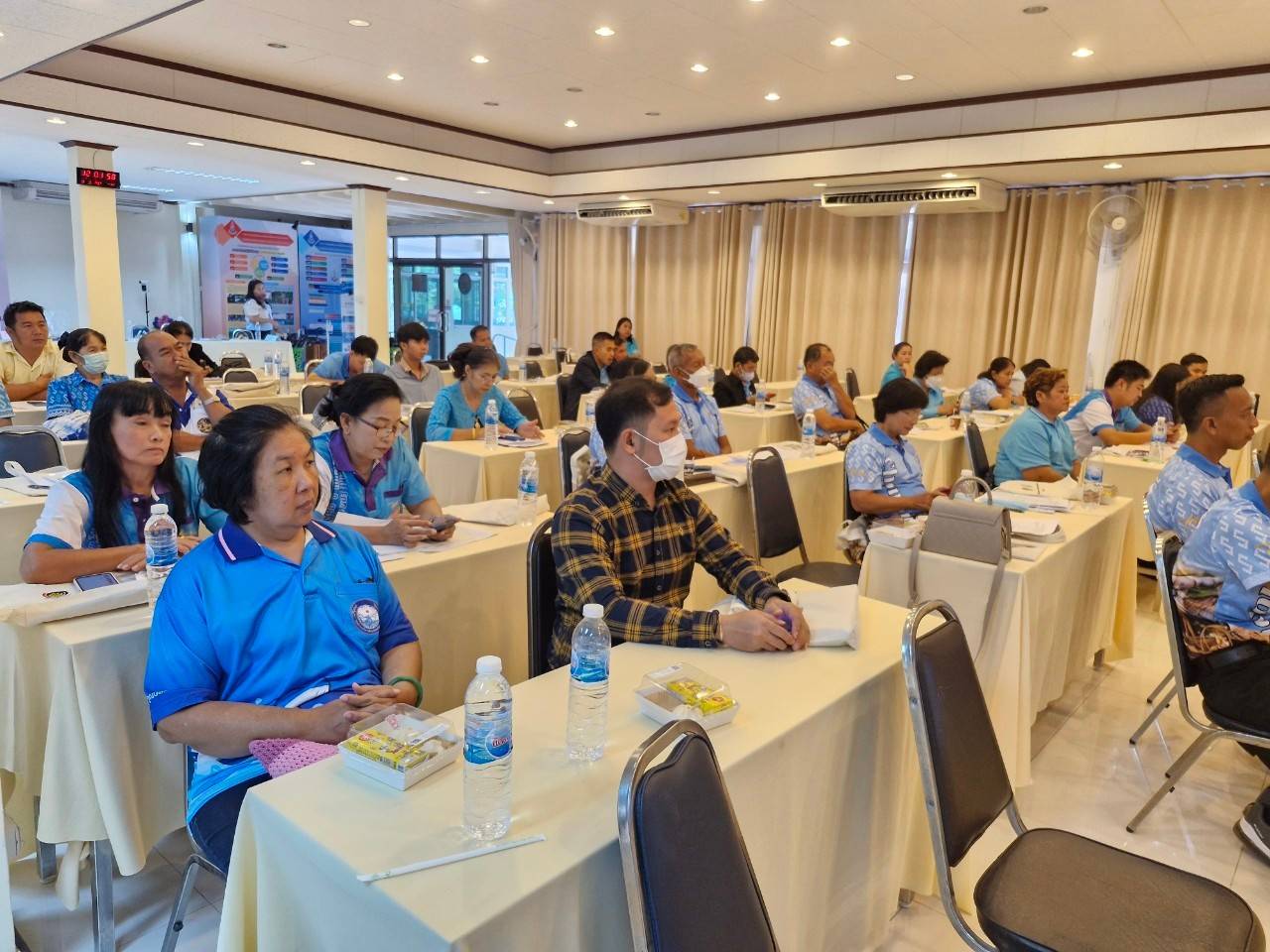 📣📣พช.ชลบุรี ดำเนินโครงการเครือข่ายกองทุนแม่ของแผ่นดินหนุนเสริมความเข้มแข็งหมู่บ้าน/ชุมชน  สู่การเป็นพื้นที่ปลอดภัยจากยาเสพติด  กิจกรรม พัฒนาศักยภาพคณะกรรมการเครือข่ายกองทุนแม่ของแผ่นดินระดับจังหวัด