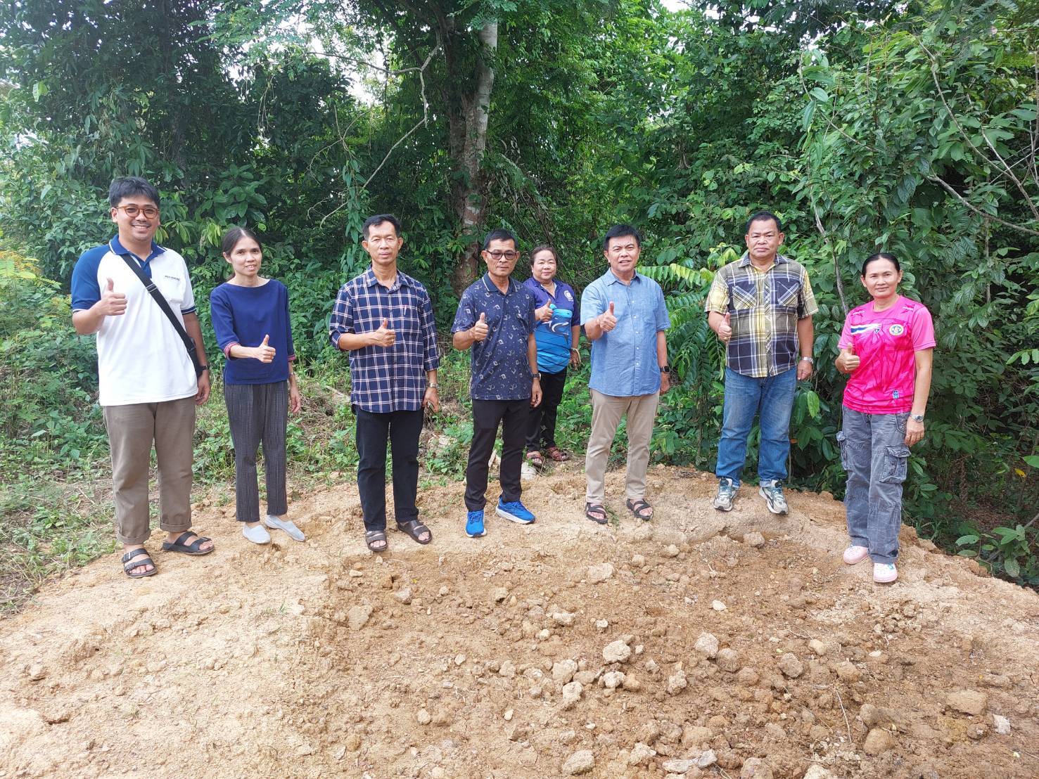 ⭐️⭐️พช.ชลบุรี ลงพื้นที่เตรียมความพร้อมการตรวจเยี่ยมการดำเนินงานการขับเคลื่อนงานหมู่บ้านคนรักษ์ช้าง ตามโครงการพัชรสุธาคชานุรักษ์ โดยนายสุทธิพงษ์ จุลเจริญ ปลัดกระทรวงมหาดไทย