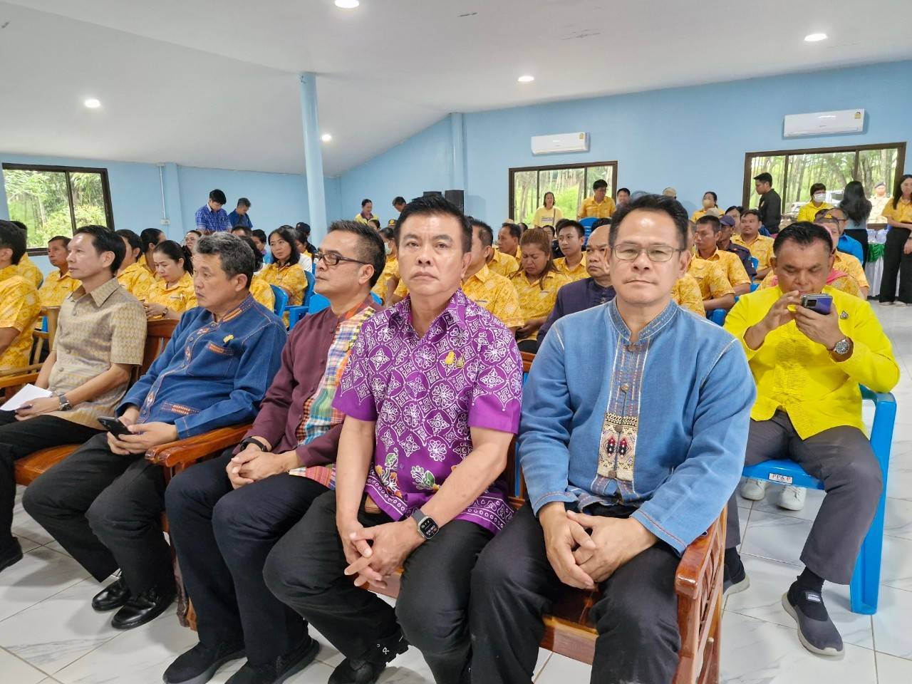 🎗🎗ปลัดกระทรวงมหาดไทย ลงพื้นที่ตรวจเยี่ยมการดำเนินงานการขับเคลื่อนงานหมู่บ้านคนรักษ์ช้างตามโครงการพัชรสุธาคชานุรักษ์