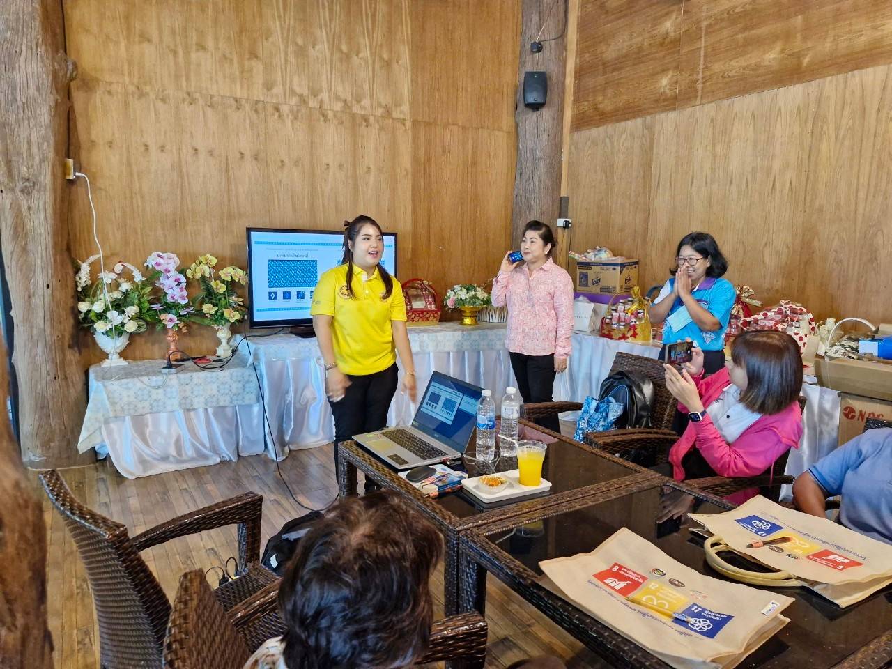 📚📚พช.ชลบุรี จัดกิจกรรม เครือข่ายกองทุนแม่ของแผ่นดินระดับจังหวัด หนุนเสริมสัมมาชีพชุมชนแก่เยาวชนกลุ่มเสี่ยงหรือผู้ผ่านการบำบัด (26 -27 มิถุนายน 2567)