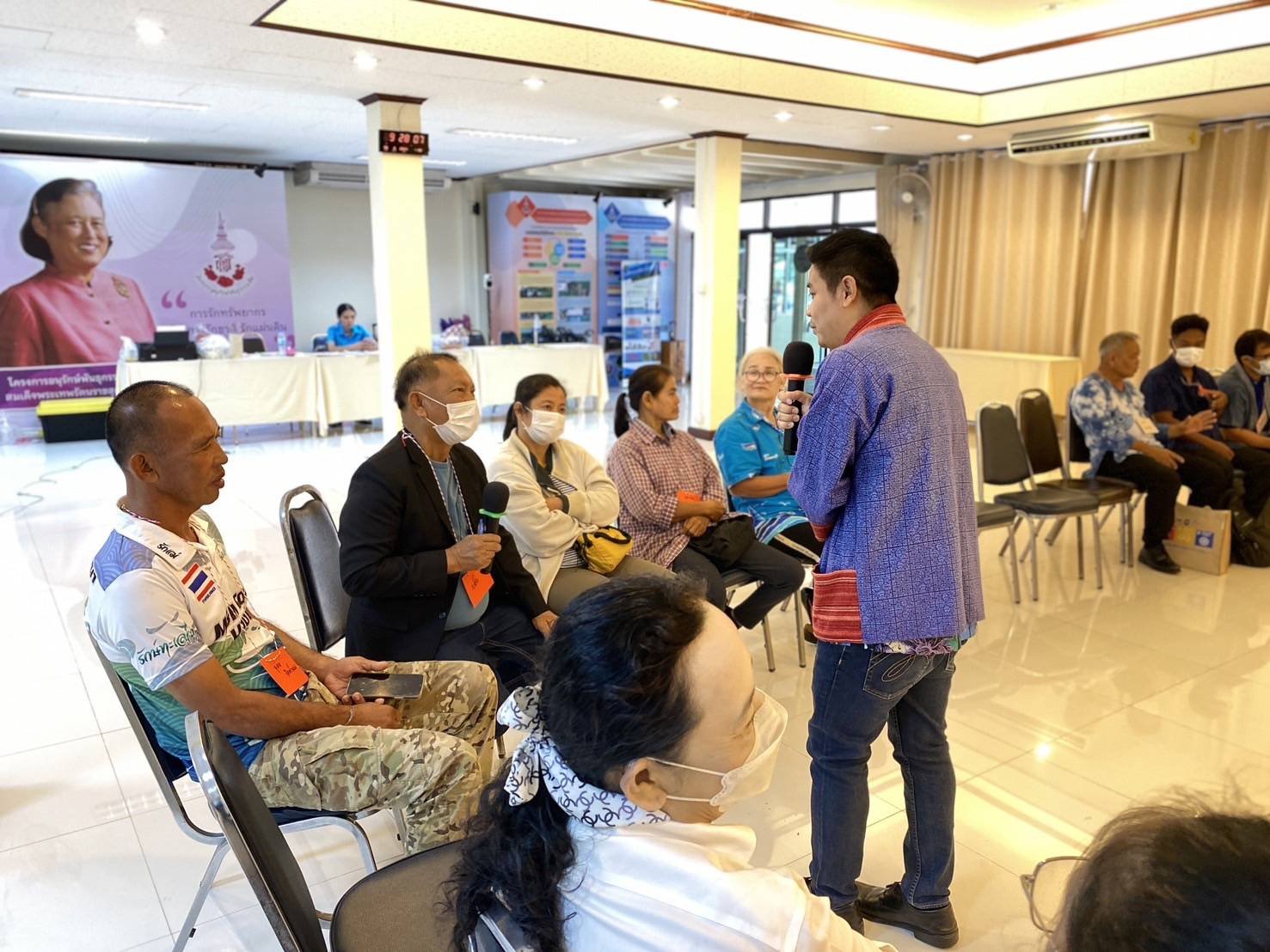 🖍🖍พช.ชลบุรี จัดโครงการพัฒนาผลิตภัณฑ์ OTOP กลุ่มปรับตัวสู่การพัฒนา (Quadrant D)