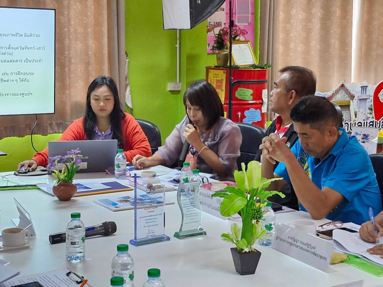 ⭐️⭐️พช.ชลบุรี รับการตรวจประเมินความพร้อมการจัดตั้งศูนย์สารสนเทศตำบลต้นแบบเพื่อพัฒนาคุณภาพชีวิต ระดับเขตตรวจราชการ ประจำปีงบประมาณ พ.ศ. 2567