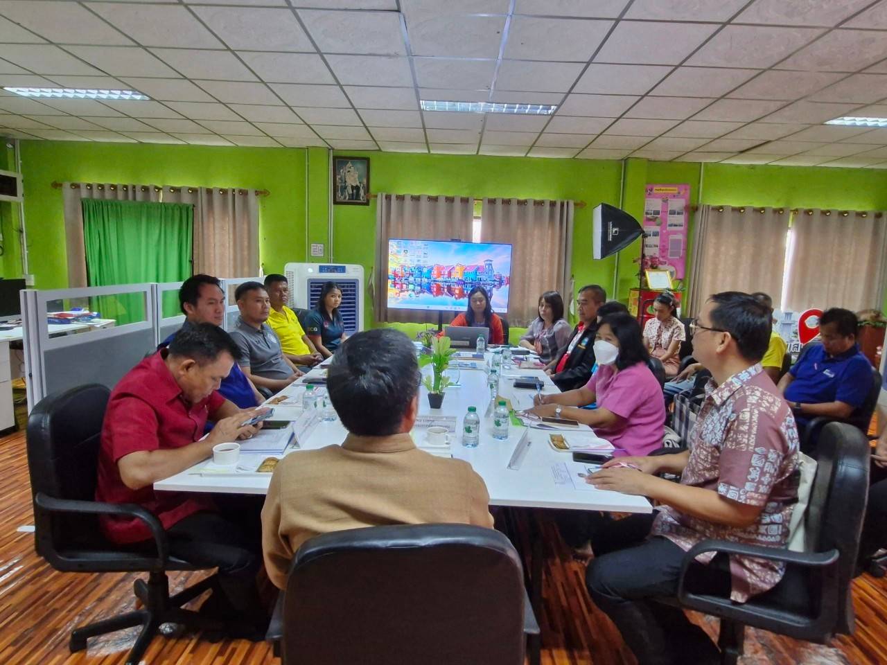 ⭐️⭐️พช.ชลบุรี รับการตรวจประเมินความพร้อมการจัดตั้งศูนย์สารสนเทศตำบลต้นแบบเพื่อพัฒนาคุณภาพชีวิต ระดับเขตตรวจราชการ ประจำปีงบประมาณ พ.ศ. 2567