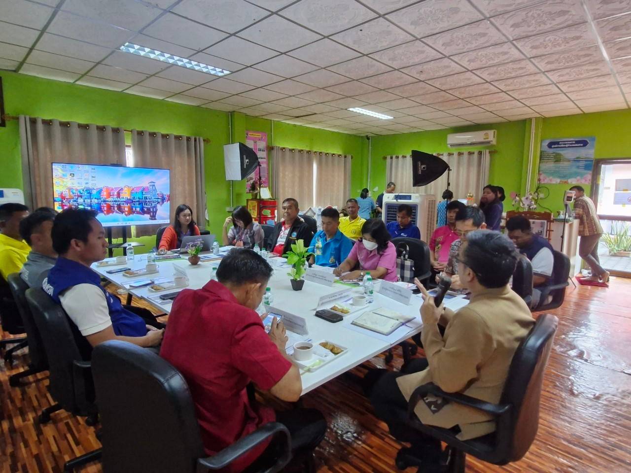 ⭐️⭐️พช.ชลบุรี รับการตรวจประเมินความพร้อมการจัดตั้งศูนย์สารสนเทศตำบลต้นแบบเพื่อพัฒนาคุณภาพชีวิต ระดับเขตตรวจราชการ ประจำปีงบประมาณ พ.ศ. 2567