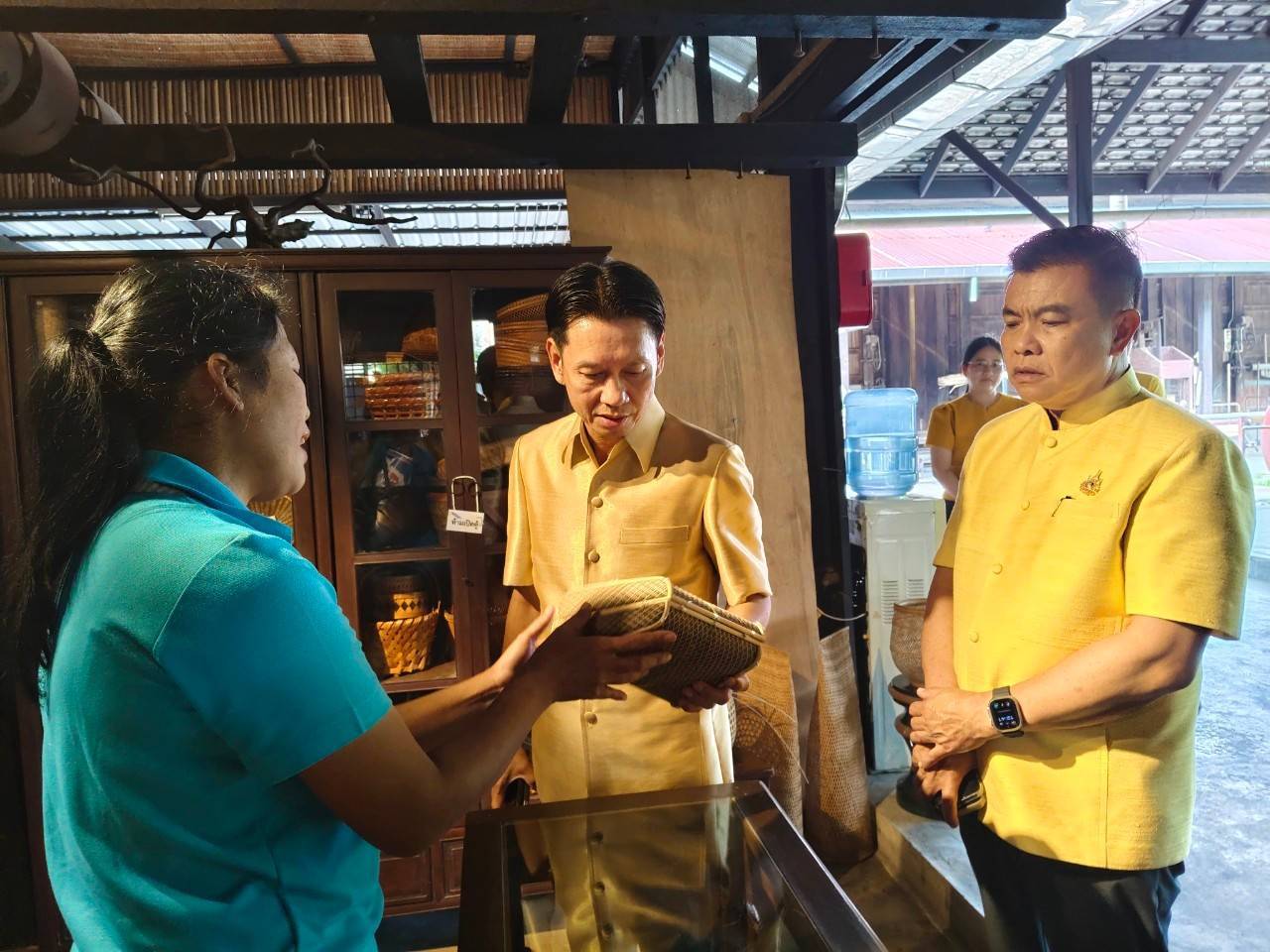 📢📢พช.ชลบุรี ลงพื้นที่เตรียมความพร้อมในการจัดโครงการพัฒนารูปแบบชุมชนภูมิปัญญาเพื่อพัฒนาผลิตภัณฑ์