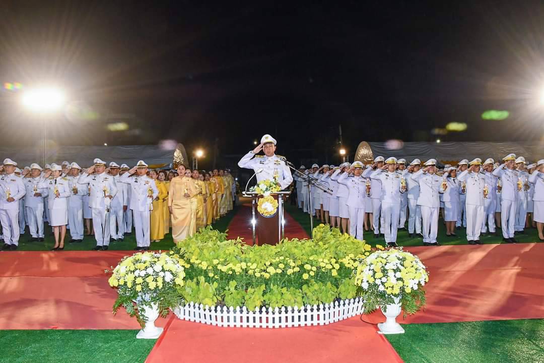 📢📢พช.ชลบุรี เข้าร่วมพิธีถวายเครื่องราชสักการะและวางพานพุ่ม และพิธีจุดเทียนถวายพระพรชัยมงคล ในงานเฉลิมพระเกียรติพระบาทสมเด็จพระเจ้าอยู่หัว เนื่องในโอกาสพระราชพิธีมหามงคลเฉลิมพระชนมพรรษา 6 รอบ 28 กรกฎาคม 2567 จังหวัดชลบุรี