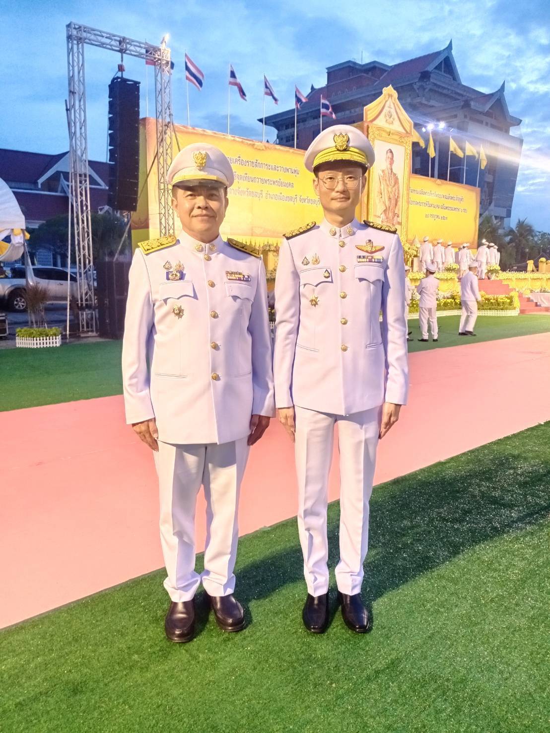 📢📢พช.ชลบุรี เข้าร่วมพิธีถวายเครื่องราชสักการะและวางพานพุ่ม และพิธีจุดเทียนถวายพระพรชัยมงคล ในงานเฉลิมพระเกียรติพระบาทสมเด็จพระเจ้าอยู่หัว เนื่องในโอกาสพระราชพิธีมหามงคลเฉลิมพระชนมพรรษา 6 รอบ 28 กรกฎาคม 2567 จังหวัดชลบุรี