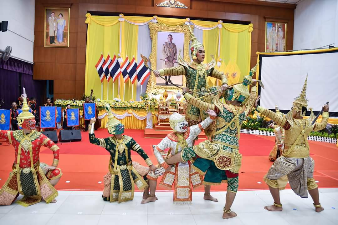 🌼พช.ชลบุรี ร่วมงานสโมสรสันนิบาตเฉลิมพระเกียรติพระบาทสมเด็จพระเจ้าอยู่หัว เนื่องในโอกาสพระราชพิธีมหามงคลเฉลิมพระชนมพรรษา 6 รอบ 28 กรกฎาคม 2567