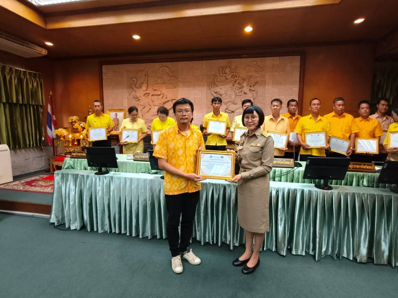 💠พัฒนาการจังหวัดชลบุรี ร่วมประชุมคณะกรมการจังหวัด หัวหน้าส่วนราชการประจำจังหวัดชลบุรี ครั้งที่ 7/2567 ประจำเดือนกรกฎาคม  2567 และพิธีมอบเกียรติบัตรแก่ผู้นำที่ผ่านการคัดสรรกิจกรรมพัฒนาชุมชนดีเด่น ระดับจังหวัด และคัดเลือกคนกองทุนพัฒนาบทบาทสตรีดีเด่น ระดับจังหวัด ตามโครงการเชิดชูเกียรติคนกองทุนพัฒนาบทบาทสตรี ประจำปี 2567