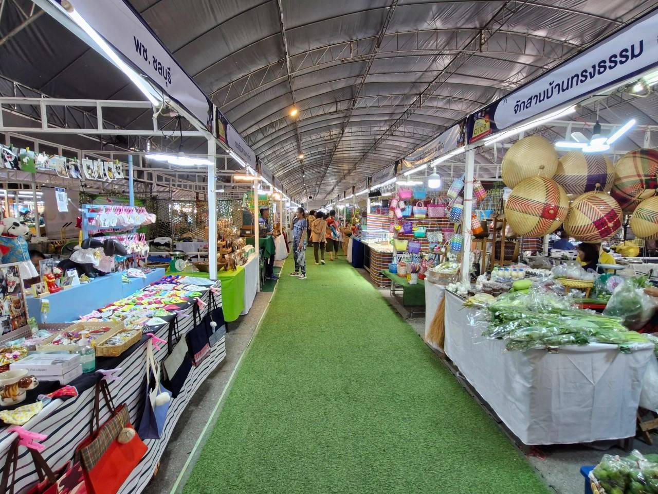 📣📣เปิดแล้ว!!! มหกรรม ชม ชิม ช้อป OTOP ชลบุรี