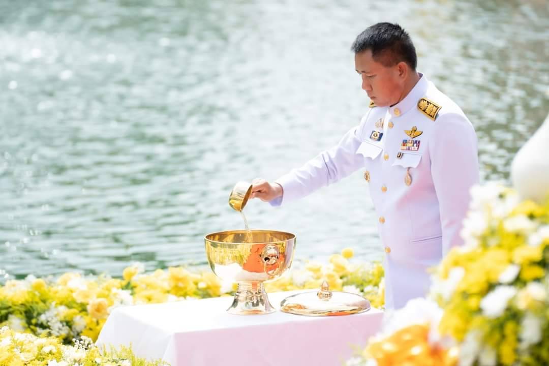 ♦️♦️พช.ชลบุรี ร่วมพิธีพลีกรรมตักน้ำจากแหล่งน้ำศักดิ์สิทธิ์