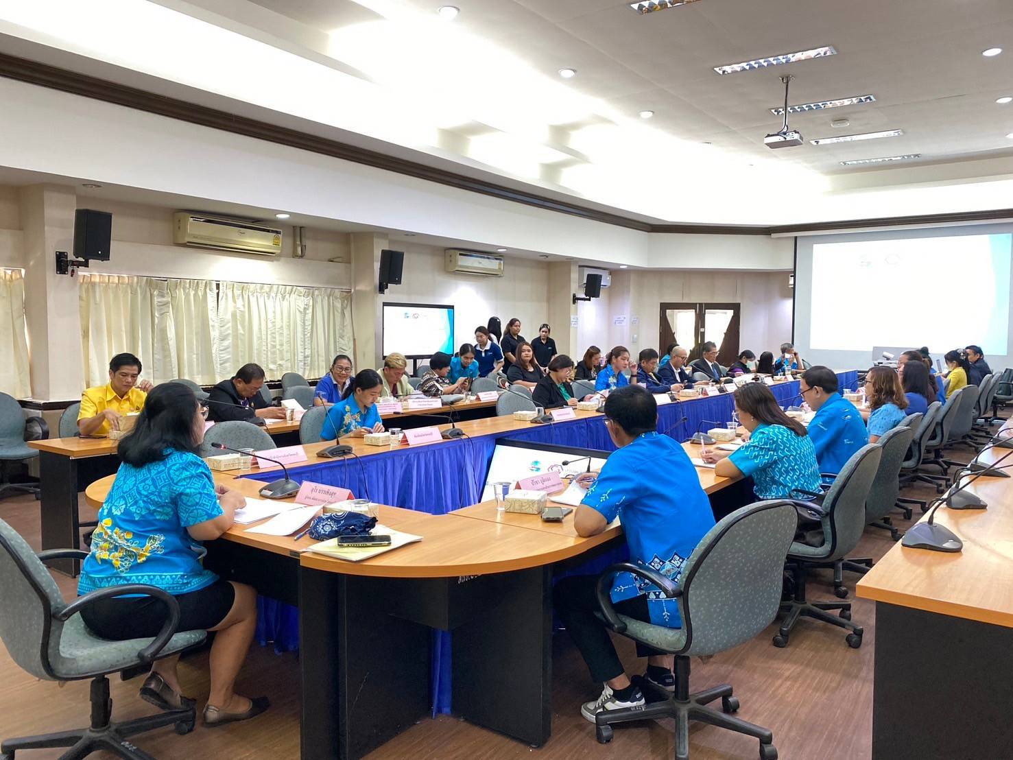 🔷️🔷️พช.ชลบุรี จัดประชุมคณะทำงานสนับสนุนการดำเนินงาน ด้านการเกษตร ด้านการแปรรูป (OTOP/SMEs)  ด้านการท่องเที่ยวโดยชุมชน ครั้งที่ 1/2567