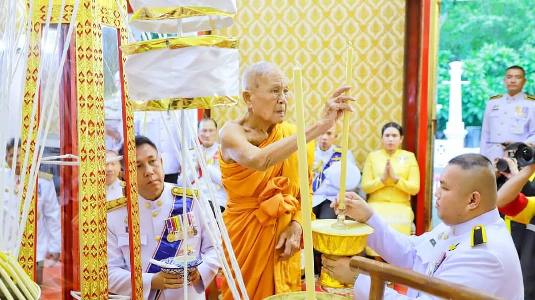 ⭐️⭐️พช.ชลบุรีร่วมพิธีเสกน้ำพระพุทธมนต์ศักดิ์สิทธิ์ ในการจัดทำน้ำพระพุทธมนต์ศักดิ์สิทธิ์ เนื่องในโอกาสพระราชพิธีมหามงคลเฉลิมพระชนมพรรษา 6 รอบ 28 กรกฎาคม 2567 จังหวัดชลบุรี