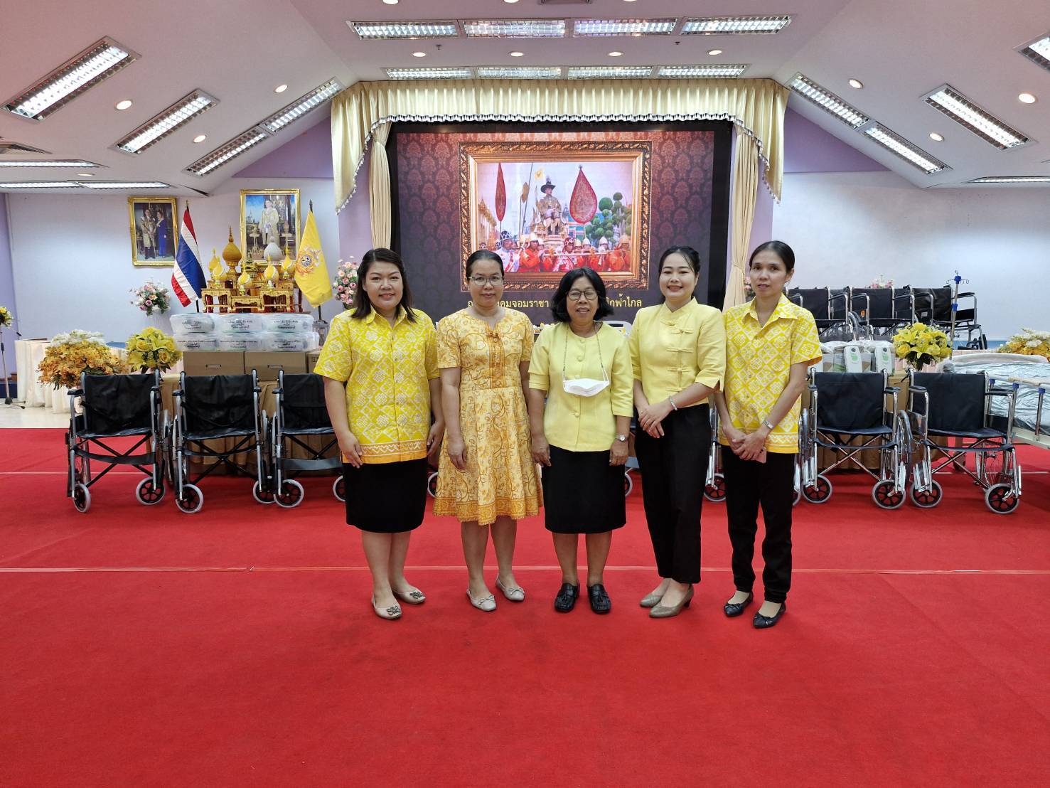 🔈🔈พช.ชลบุรี เข้าร่วมพิธีมอบอุปกรณ์ทางการแพทย์ “โครงการจัดหาอุปกรณ์ทางการแพทย์เฉลิมพระเกียรติพระบาทสมเด็จพระเจ้าอยู่หัว เนื่องในโอกาสมหามงคลเฉลิมพระชนมพรรษา 6 รอบ 28 กรกฎาคม 2567”