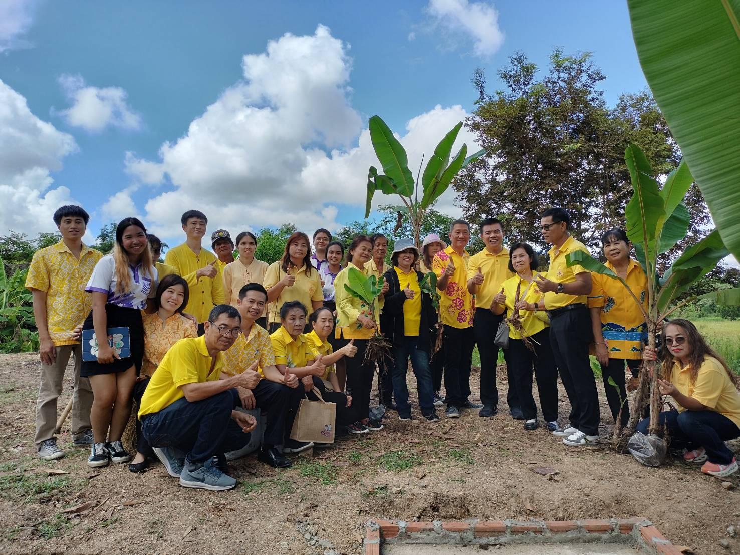 🛟🛟พช.ชลบุรี ดำเนินโครงการส่งเสริมและสนับสนุนกิจกรรมอนุรักษ์พันธุกรรมพืช ตามโครงการอนุรักษ์พันธุกรรมพืช อันเนื่องมาจากพระราชดำริ สมเด็จพระเทพรัตนราชสุดาฯ สยามบรมราชกุมารี (อพ.สธ.)