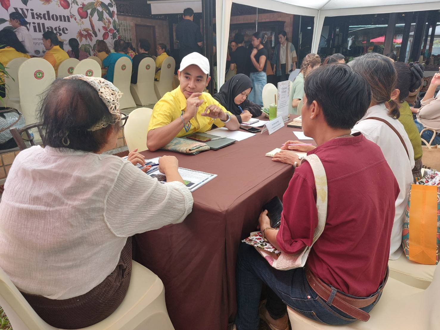 🌾🌾พช.ชลบุรี เข้าร่วมโครงการพัฒนารูปแบบชุมชนภูมิปัญญาเพื่อพัฒนาผลิตภัณฑ์