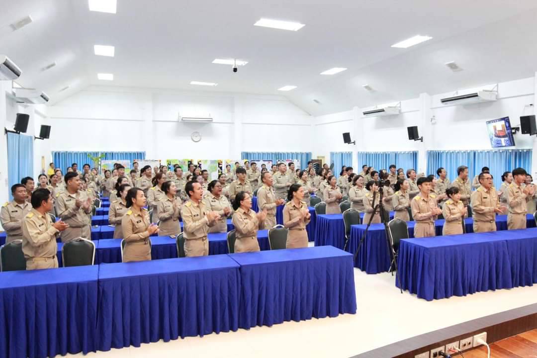 ❇️❇️พช.ชลบุรี ร่วมพิธีมอบใบประกาศนียบัตรและเข็มวิทยฐานะแก่ผู้ผ่านการฝึกอบรมตามโครงการพัฒนาข้าราชการที่อยู่ระหว่างทดลองปฎิบัติหน้าที่ราชการ หลักสูตรพัฒนากรก่อนประจำการ รุ่นที่ 126