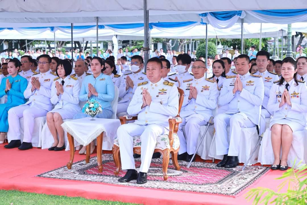 🕯️พช.ชลบุรี ร่วมพิธีเจริญพระพุทธมนต์และทำบุญตักบาตรถวายพระราชกุศล ในการจัดกิจกรรมเฉลิมพระเกียรติสมเด็จพระนางเจ้าสิริกิติ์ พระบรมราชินีนาถ พระบรมราชชนนีพันปีหลวง เนื่องในโอกาสวันเฉลิมพระชนมพรรษา 12 สิงหาคม 2567