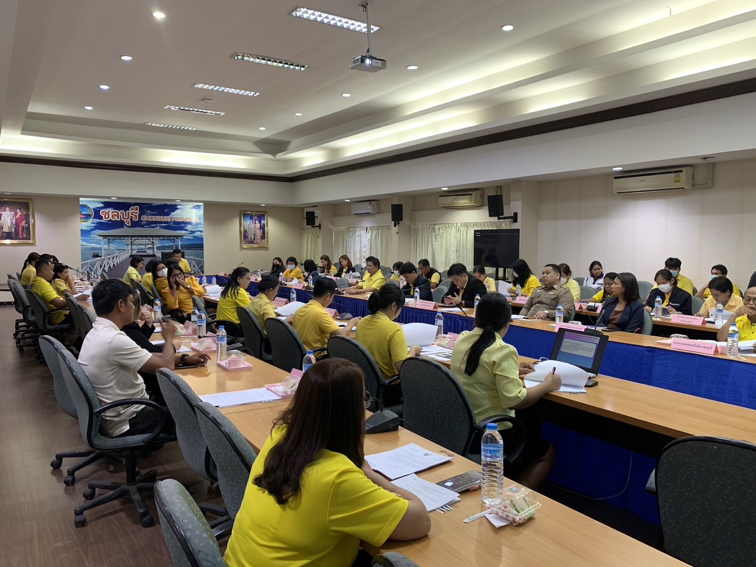 💎พช.ชลบุรี จัดประชุมคณะทำงานบริหารการจัดเก็บและใช้ประโยชน์ข้อมูลความจำเป็นพื้นฐาน (จปฐ.) และการนำเสนอผลการจัดเก็บและรับรองคุณภาพ จปฐ. ระดับจังหวัด