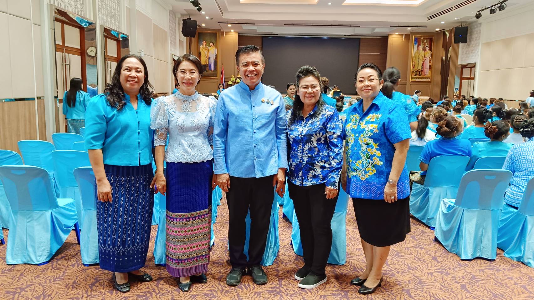 พช.ชลบุรี เข้าร่วมโครงการสัมมนาเชิงปฏิบัติการ “สตรีชลบุรีกับบทบาทสตรีไทยในยุคปัจจุบัน” เนื่องในวันสตรีไทย