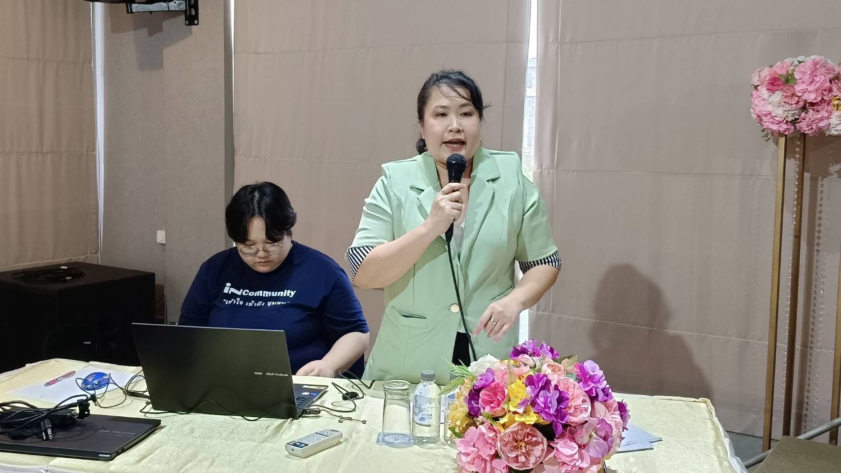 พช.ชลบุรี ดำเนินกิจกรรมจัดเวทีคัดเลือกผู้ผลิต ผู้ประกอบการ OTOP ที่มีความโดดเด่น มีนวัตกรรม ภายใต้โครงการส่งเสริมกระบวนการเครือข่ายองค์ความรู้ (Knowledge Base OTOP : KBO)