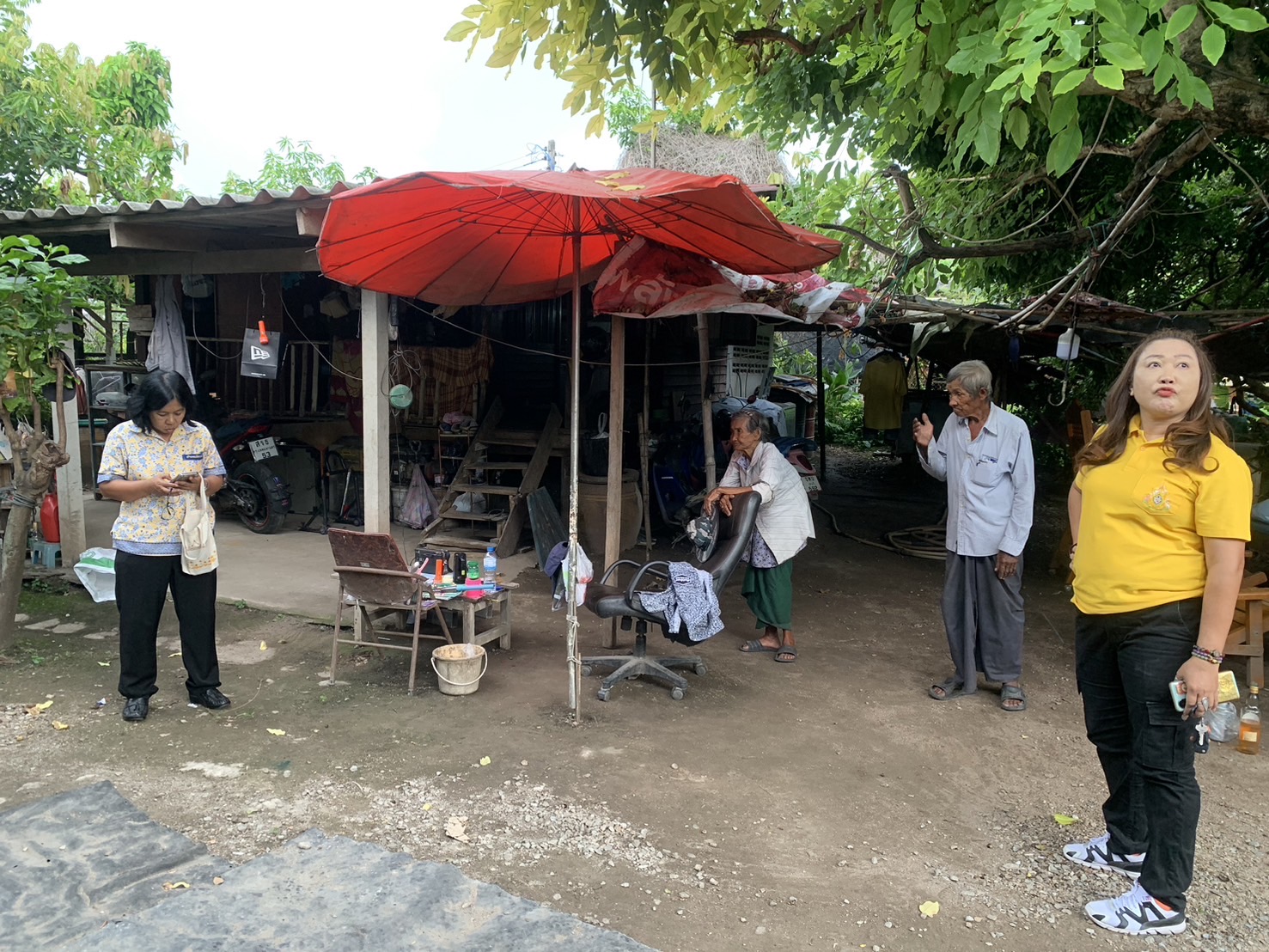 พช.ชลบุรี เตรียมความพร้อมการส่งมอบบ้านห่วงใยจากใจ GLO ประจำปี 2566