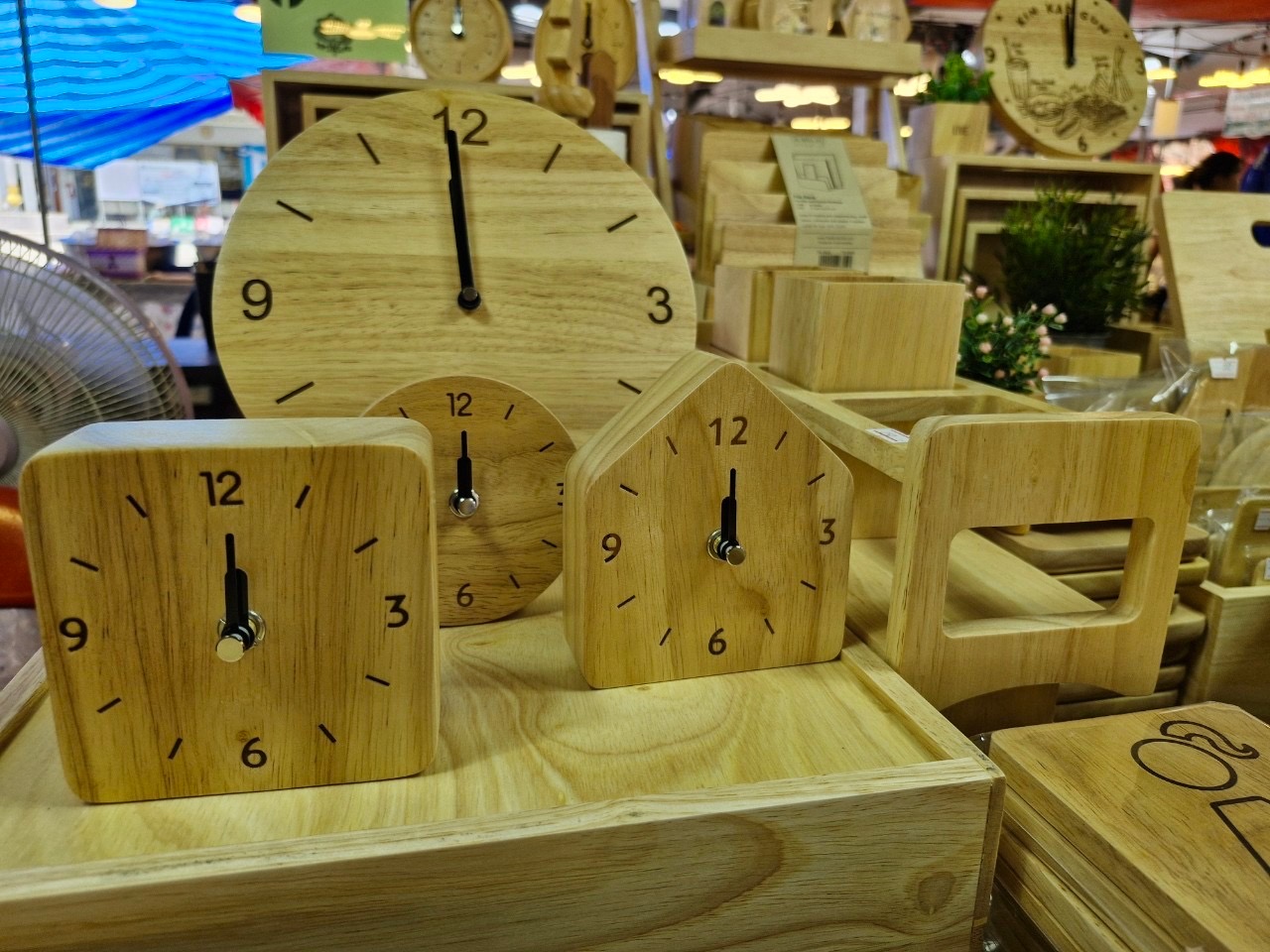 พช.ชลบุรี เชิญชวนผู้ที่สนใจ เลือกชมและซื้อสินค้า OTOP ในงาน “OTOP@บ้านบึง ภูมิปัญญาท้องถิ่นไทย”