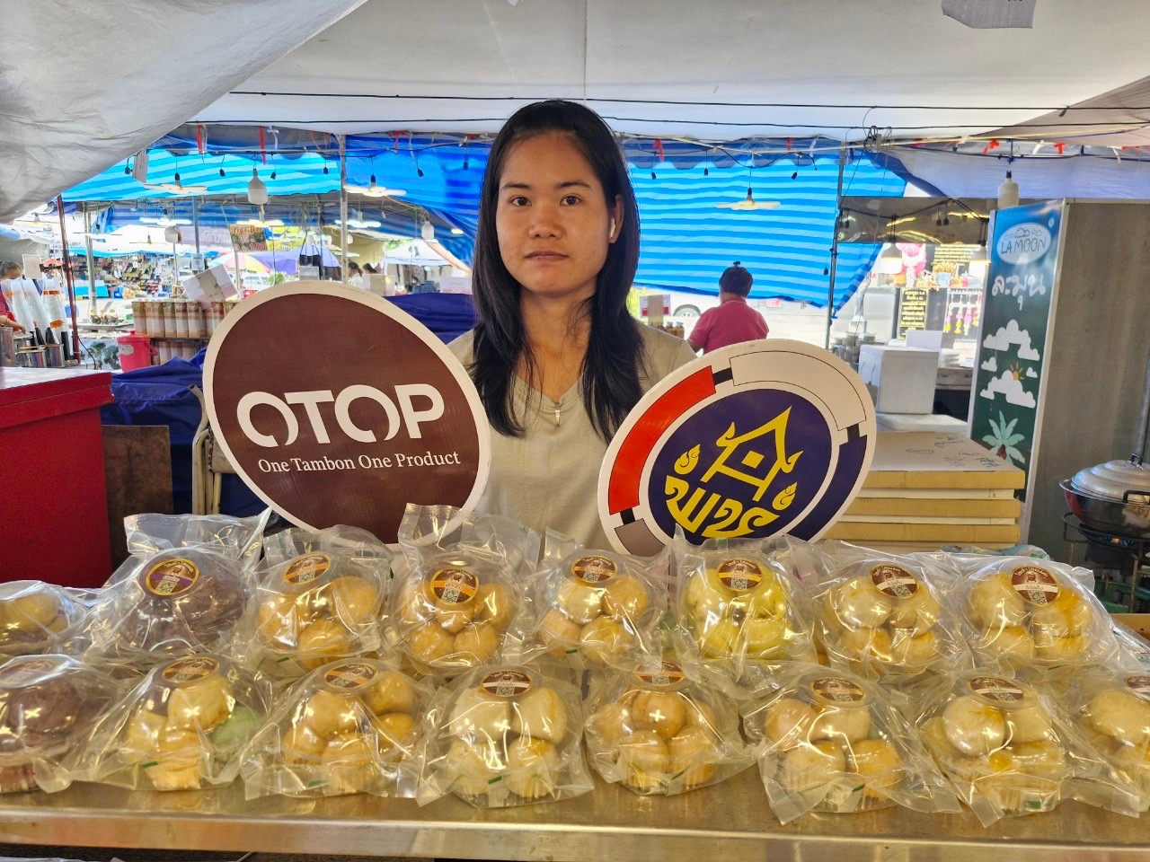 พช.ชลบุรี เชิญชวนผู้ที่สนใจ เลือกชมและซื้อสินค้า OTOP ในงาน “OTOP@บ้านบึง ภูมิปัญญาท้องถิ่นไทย”