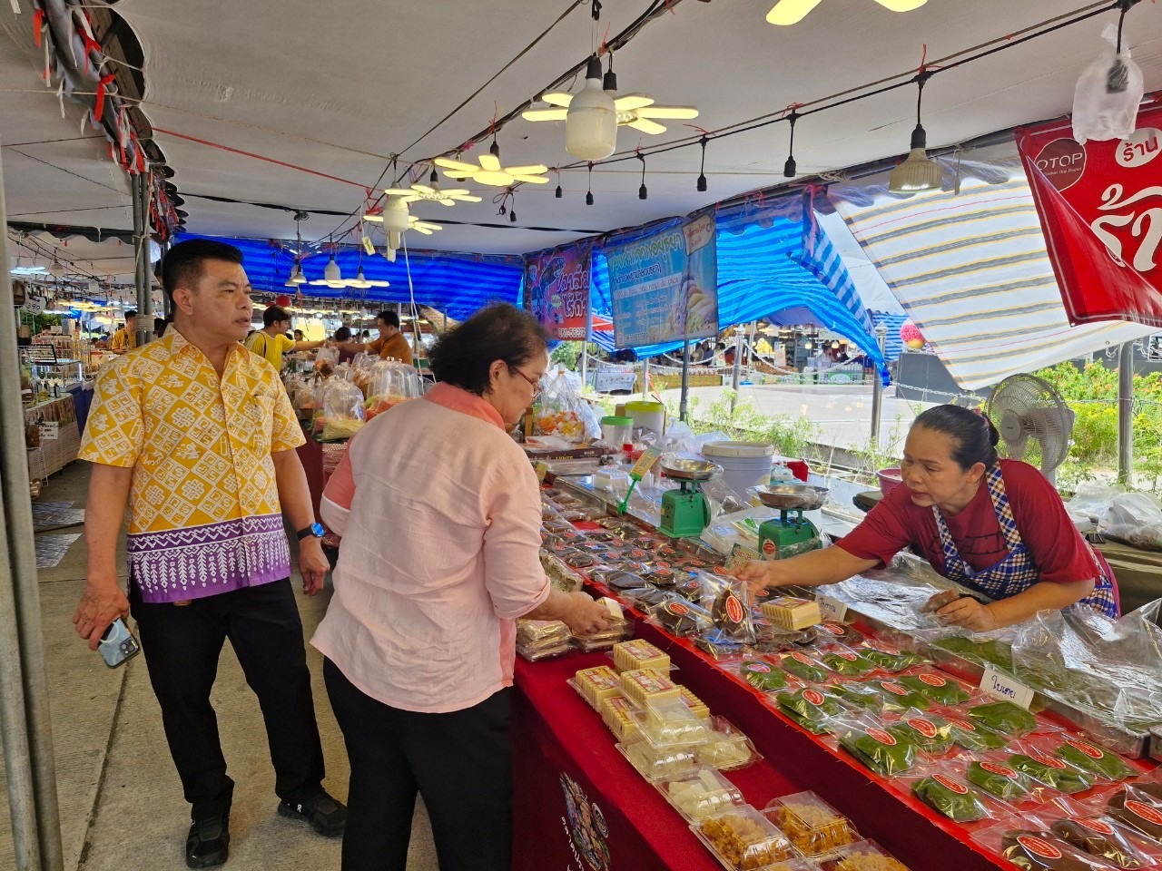 พช.ชลบุรี เชิญชวนผู้ที่สนใจ เลือกชมและซื้อสินค้า OTOP ในงาน “OTOP@บ้านบึง ภูมิปัญญาท้องถิ่นไทย”