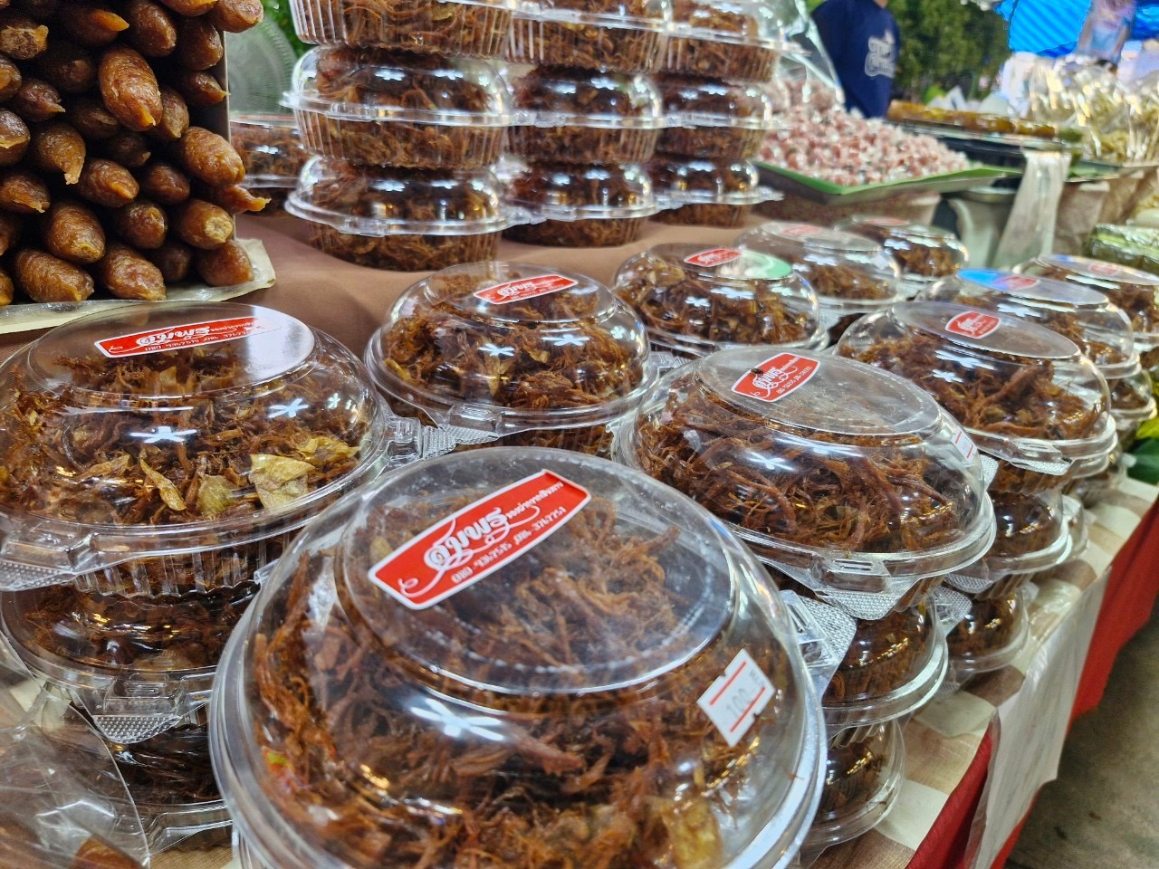 พช.ชลบุรี เชิญชวนผู้ที่สนใจ เลือกชมและซื้อสินค้า OTOP ในงาน “OTOP@บ้านบึง ภูมิปัญญาท้องถิ่นไทย”