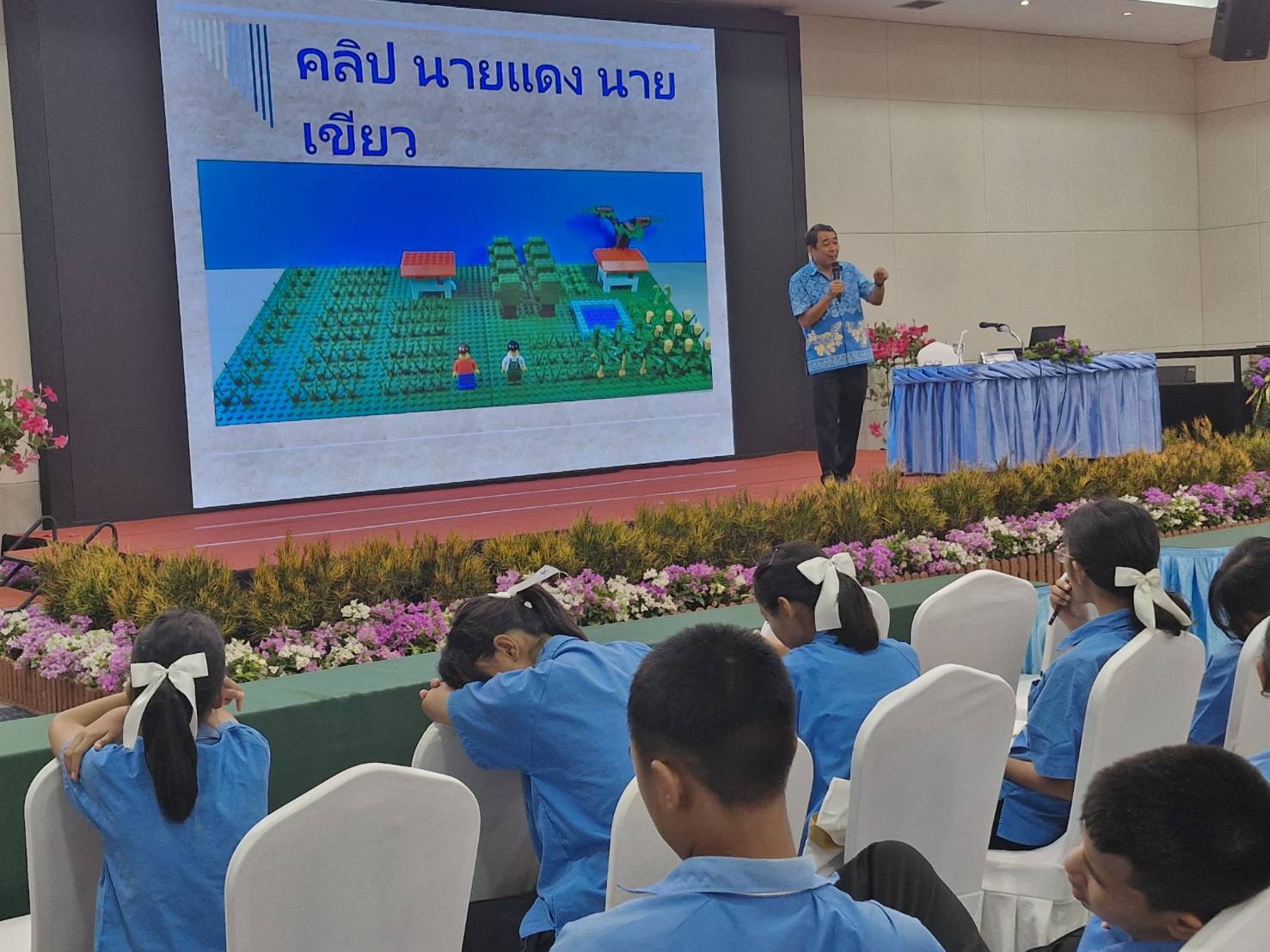 💎💎พช.ชลบุรี เป็นวิทยากรบรรยาย “ชนะภัยยาเสพติดตามแนวปรัชญาของเศรษฐกิจพอเพียง”