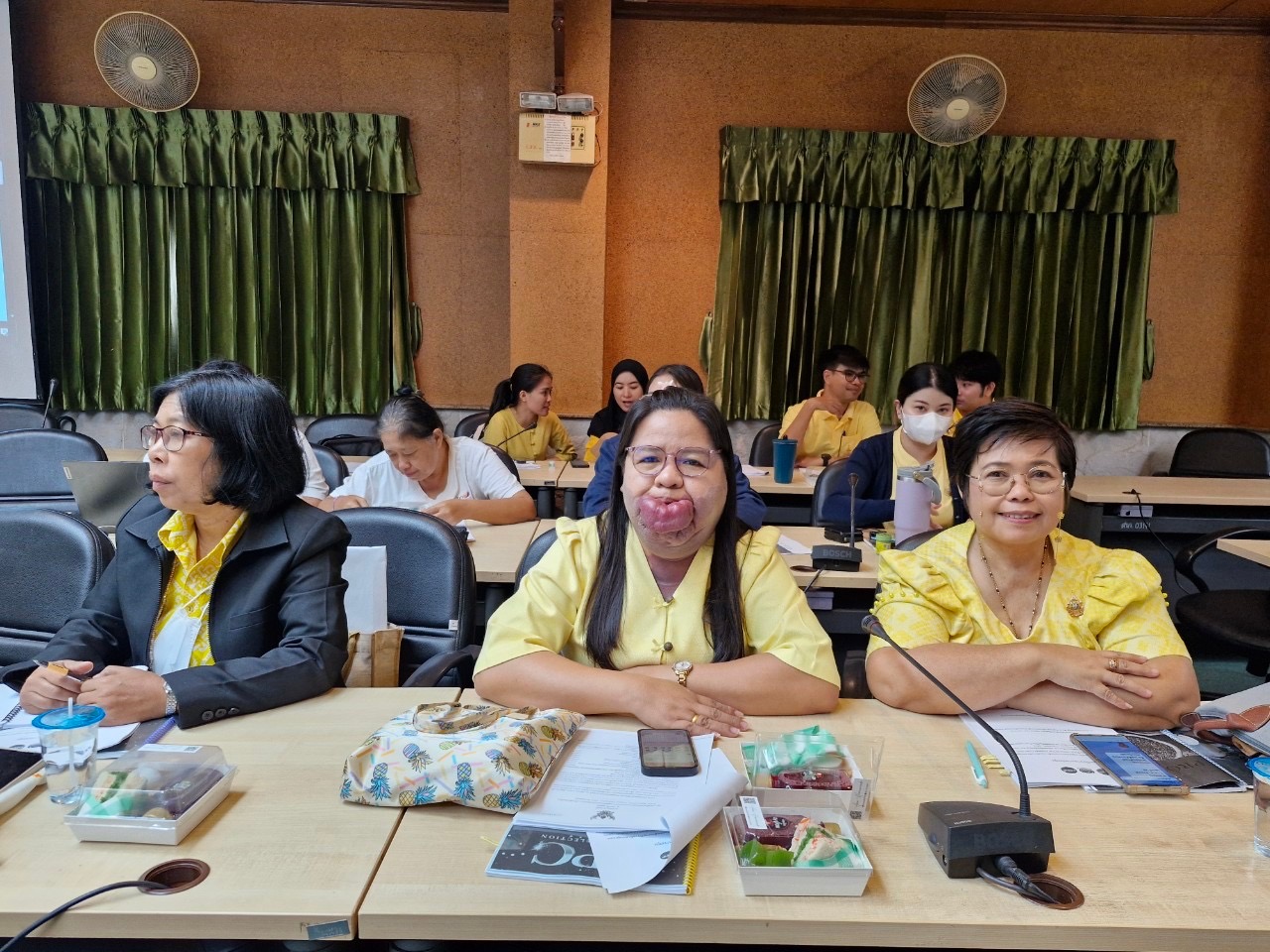 ✨ พช.ชลบุรี ดำเนินกิจกรรมประชุมชี้แจงแนวคิด กลไก กระบวนการและหลักเกณฑ์การคัดสรรสุดยอดหนึ่งตำบล หนึ่งผลิตภัณฑ์ไทย ปี พ.ศ. 2567 (OTOP Product Champion : OPC)