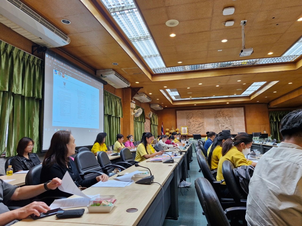 ✨ พช.ชลบุรี ดำเนินกิจกรรมประชุมชี้แจงแนวคิด กลไก กระบวนการและหลักเกณฑ์การคัดสรรสุดยอดหนึ่งตำบล หนึ่งผลิตภัณฑ์ไทย ปี พ.ศ. 2567 (OTOP Product Champion : OPC)