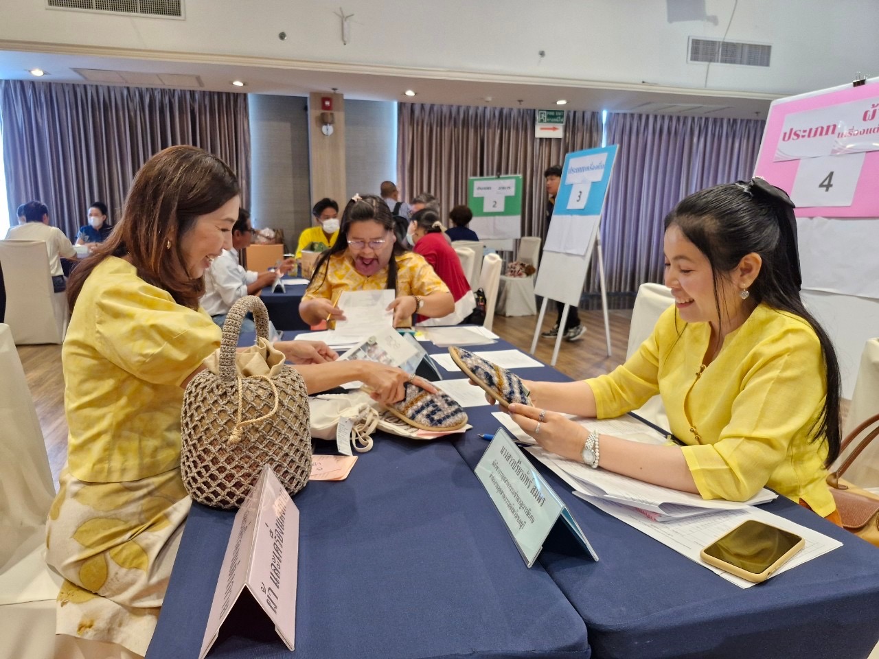 🎊🎉 พช.ชลบุรี ดำเนินโครงการการคัดสรรสุดยอดหนึ่งตำบล หนึ่งผลิตภัณฑ์ไทย ปี พ.ศ. 2567 (OTOP Product Champion : OPC)