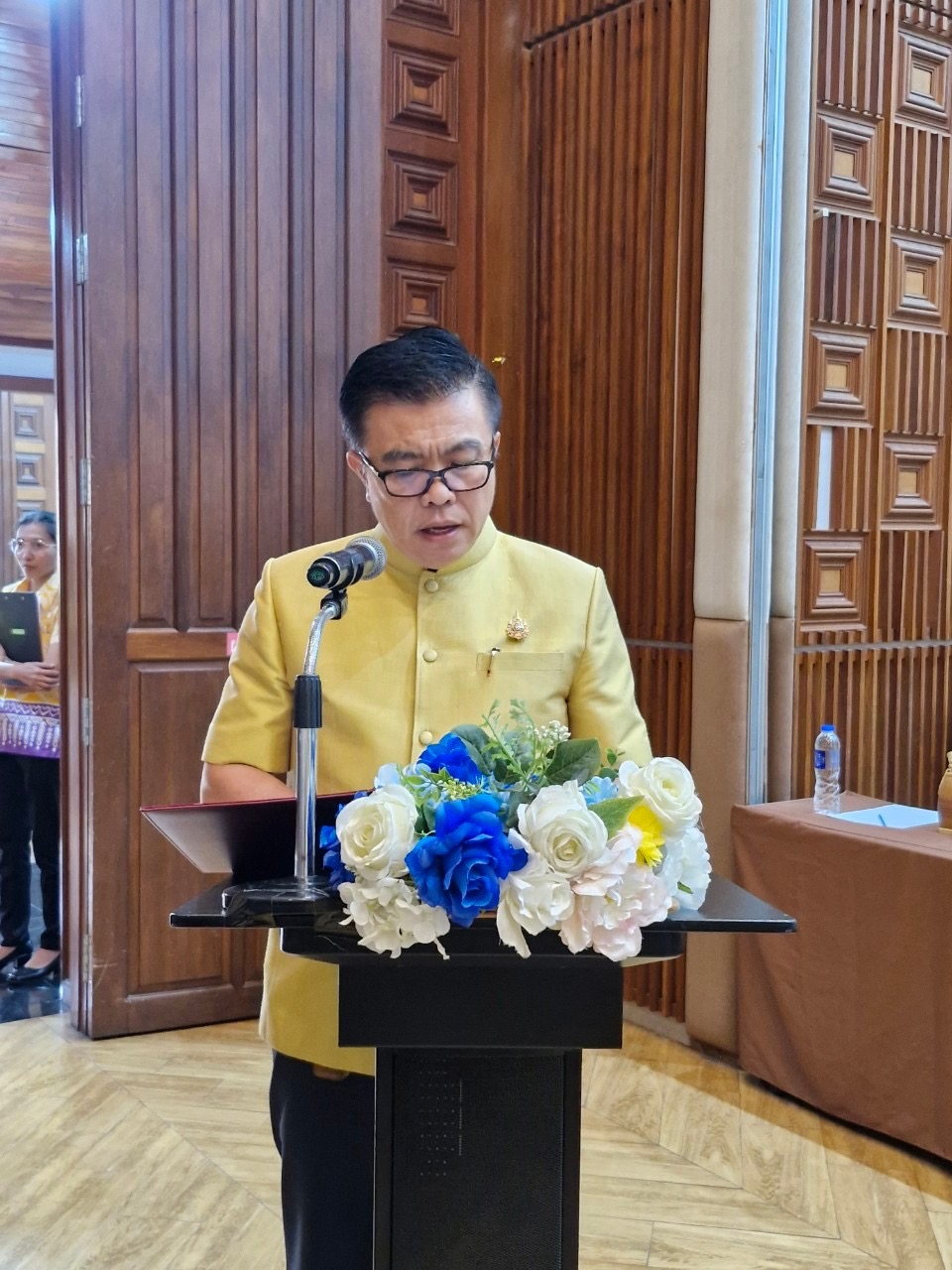 🎊🎉 ชลบุรีรวมพลัง จัดมหกรรมความสำเร็จการขจัดความยากจนและพัฒนาคนทุกช่วงวัยอย่างยั่งยืนตามหลักปรัชญาของเศรษฐกิจพอเพียง