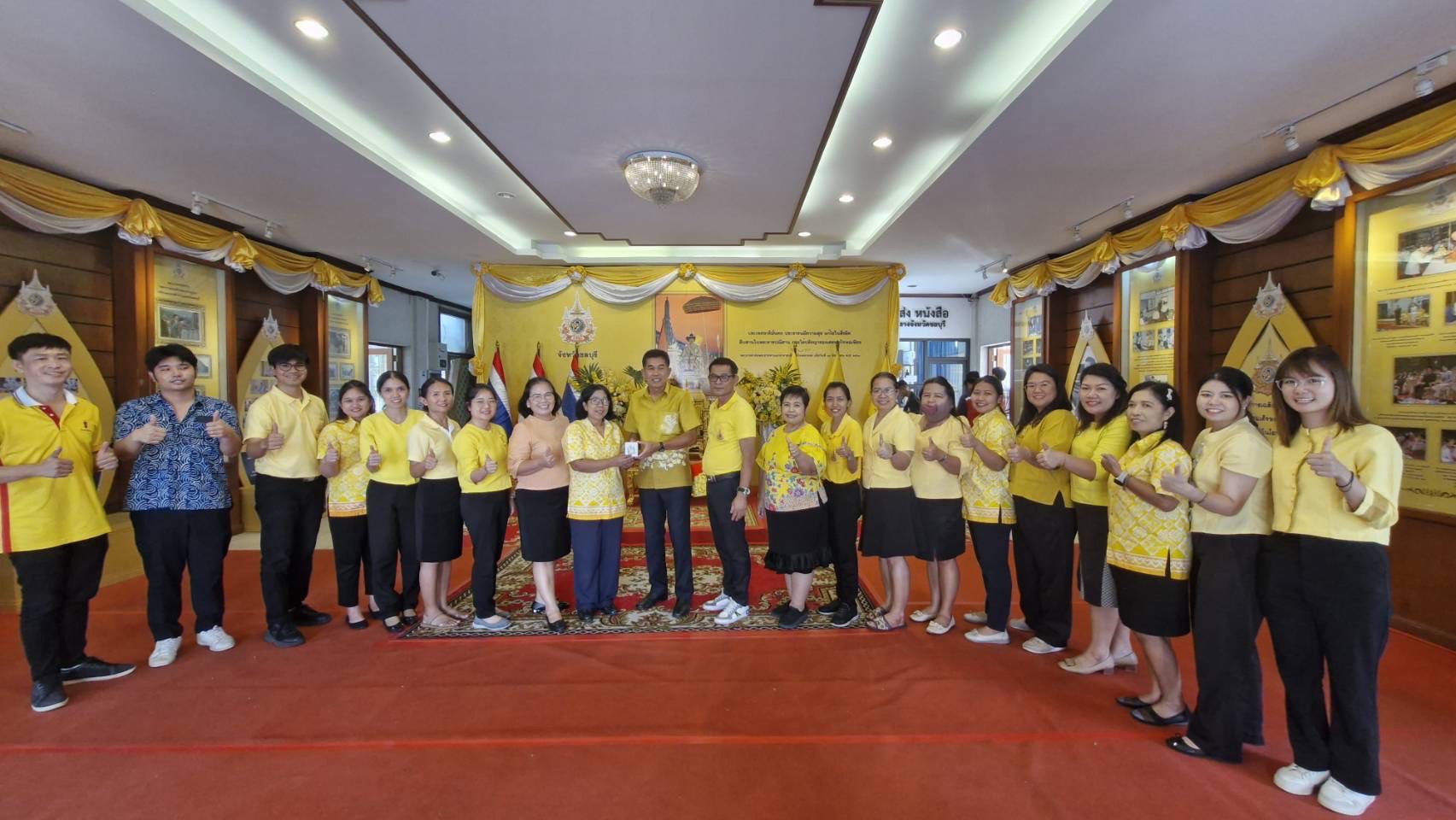 สำนักงานพัฒนาชุมชนจังหวัดชลบุรี ขอแสดงความยินดีกับ นายอภิศักดิ์ บุญเกื้อ