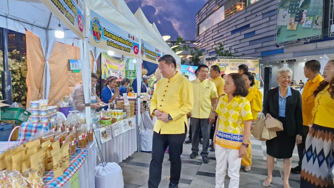 🎉🎉 พช.ชลบุรี ดำเนินโครงการตลาดพัฒนาสร้างสุข ประจำปีงบประมาณ พ.ศ.2567