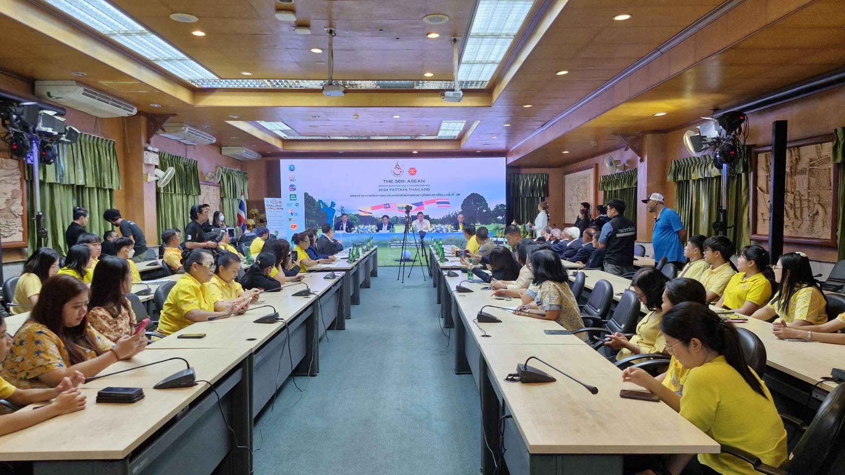 ⛳️ พช.ชลบุรี ร่วมงานแถลงข่าวการแข่งขันกอล์ฟสมัครเล่นอาวุโสแห่งอาเซียน ครั้งที่ 38