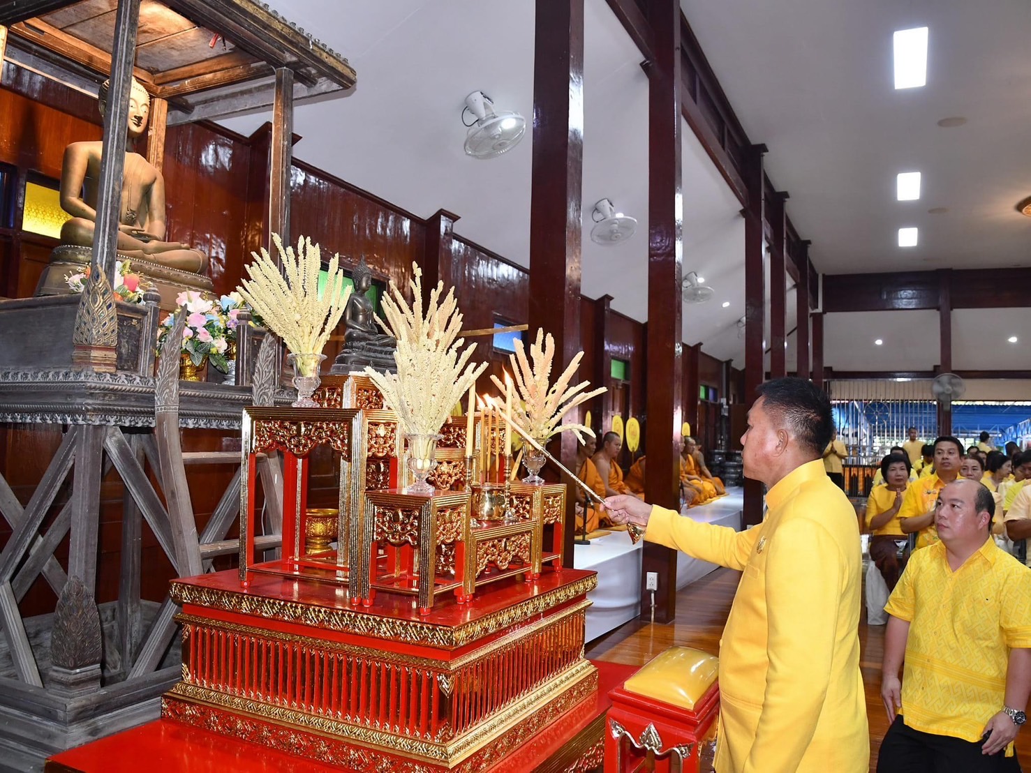 🙏🙏 พช.ชลบุรี ร่วมพิธีสวดพระพุทธมนต์อุทิศถวายพระราชกุศล พระบาทสมเด็จพระบรมชนกาธิเบศร มหาภูมิพลอดุลยเดชมหาราช บรมนาถบพิตร เนื่องในโอกาส “วันนวมินทรมหาราช”