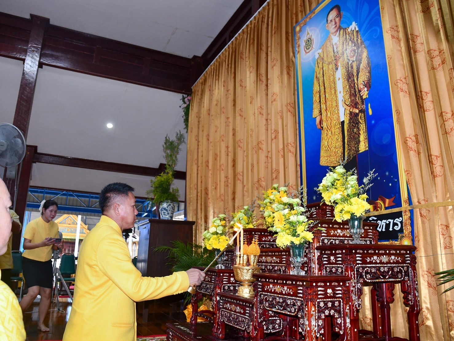 🙏🙏 พช.ชลบุรี ร่วมพิธีสวดพระพุทธมนต์อุทิศถวายพระราชกุศล พระบาทสมเด็จพระบรมชนกาธิเบศร มหาภูมิพลอดุลยเดชมหาราช บรมนาถบพิตร เนื่องในโอกาส “วันนวมินทรมหาราช”