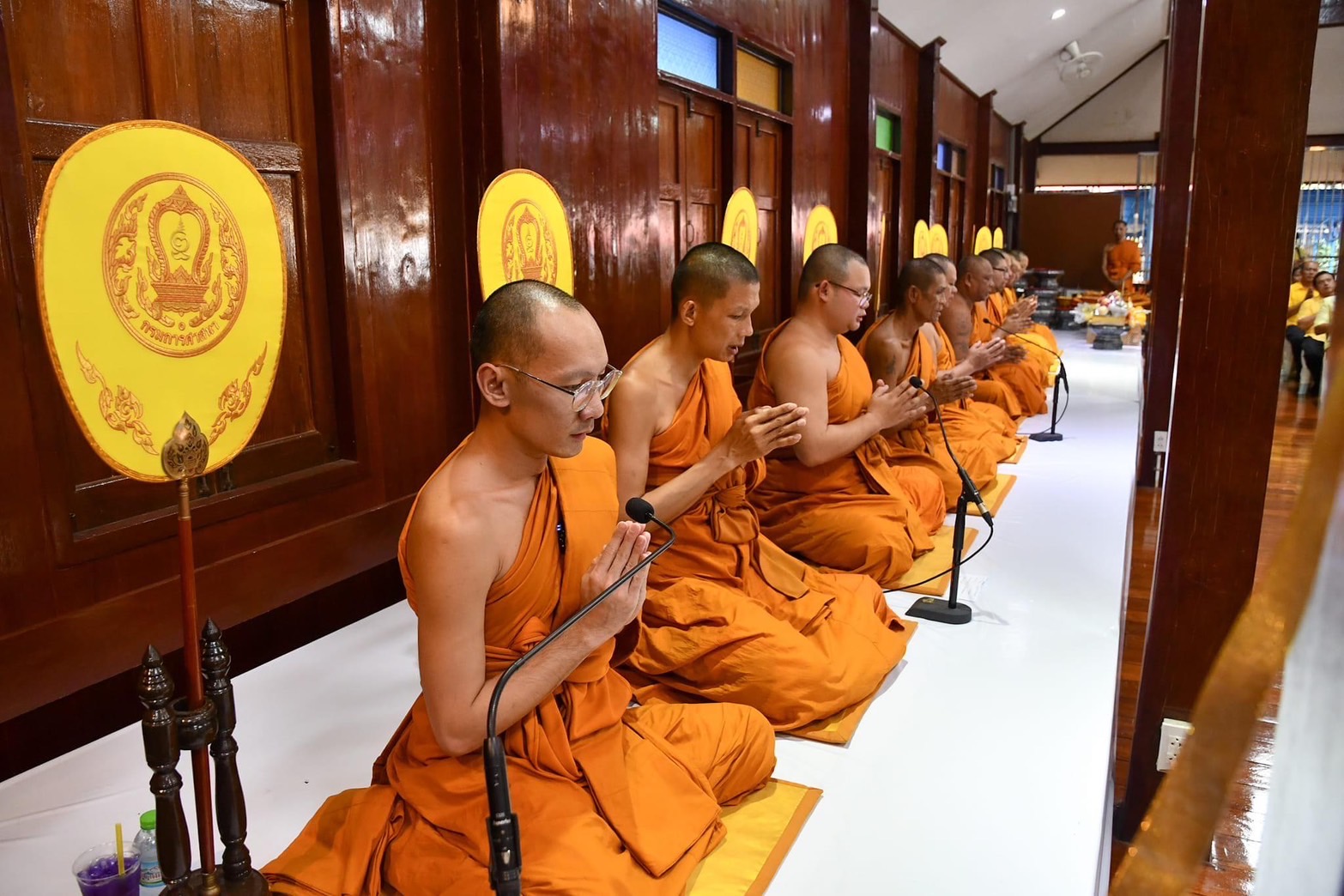 🙏🙏 พช.ชลบุรี ร่วมพิธีสวดพระพุทธมนต์อุทิศถวายพระราชกุศล พระบาทสมเด็จพระบรมชนกาธิเบศร มหาภูมิพลอดุลยเดชมหาราช บรมนาถบพิตร เนื่องในโอกาส “วันนวมินทรมหาราช”