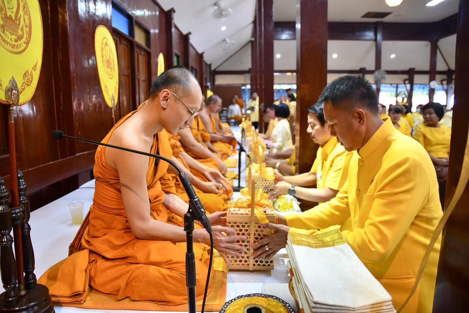 🙏🙏 พช.ชลบุรี ร่วมพิธีสวดพระพุทธมนต์อุทิศถวายพระราชกุศล พระบาทสมเด็จพระบรมชนกาธิเบศร มหาภูมิพลอดุลยเดชมหาราช บรมนาถบพิตร เนื่องในโอกาส “วันนวมินทรมหาราช”
