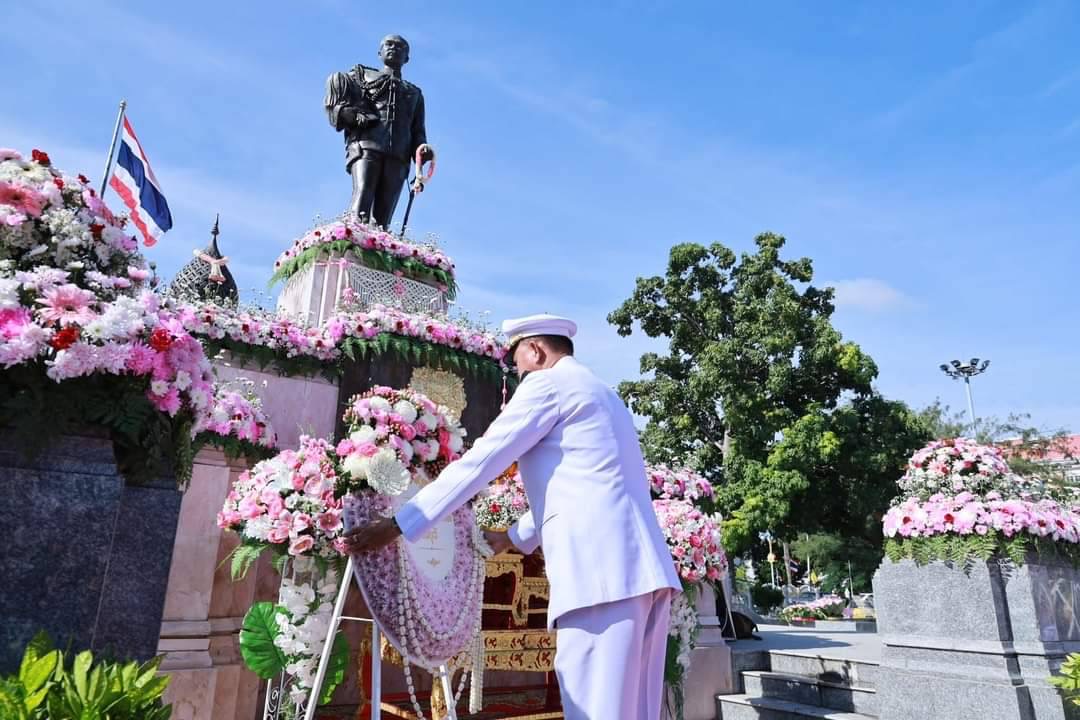 📍📍พช.ชลบุรีร่วมพิธีวางพวงมาลาถวายสักการะเนื่องในวันปิยมหาราช .